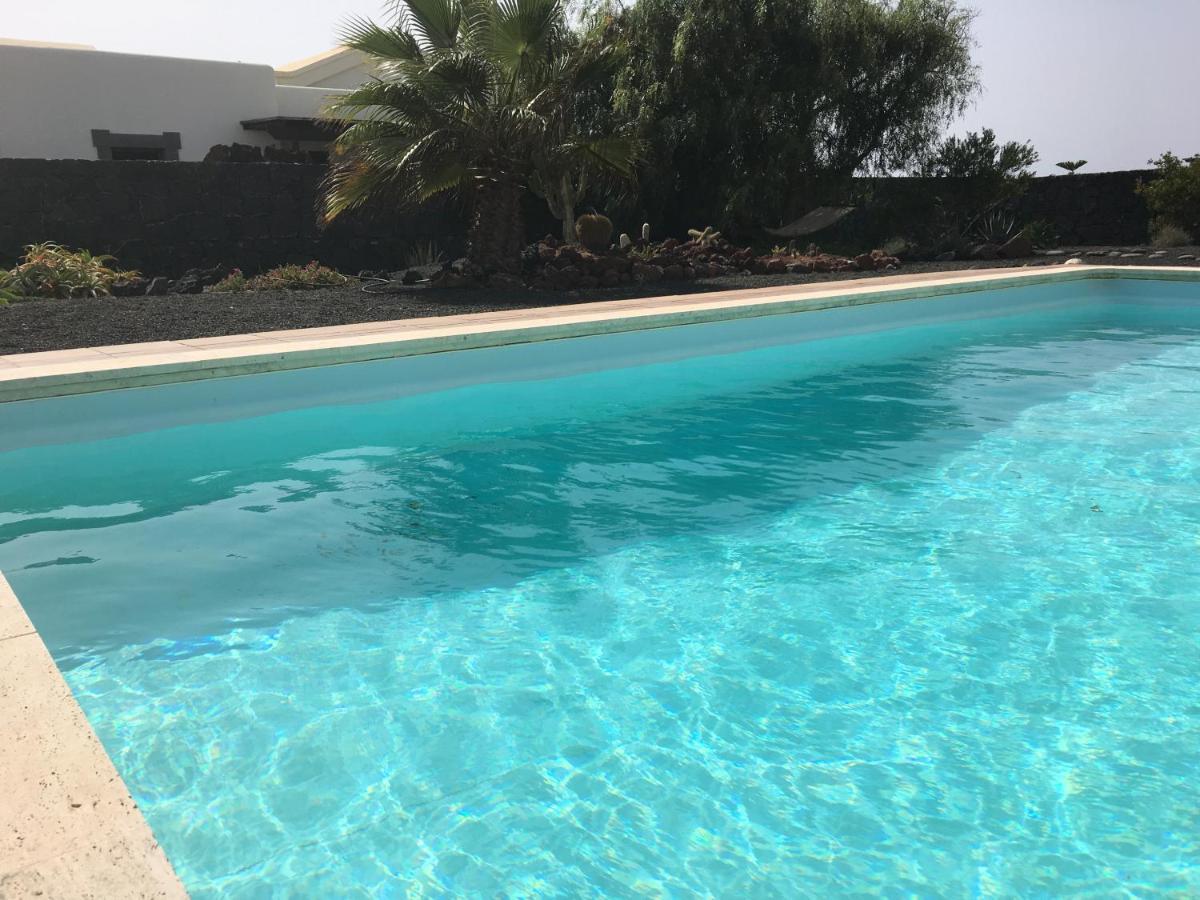 Villa Marina Deluxe & Spa Pool Playa Blanca  Exterior photo